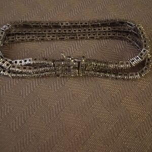 Elegant Silver Women's Bracelet